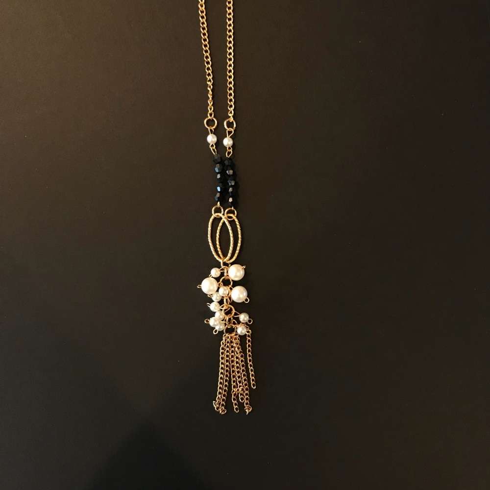 NWOT! Long necklace with beads - Picture 2 of 2